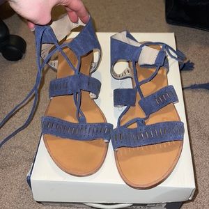 Blue strap sandals
